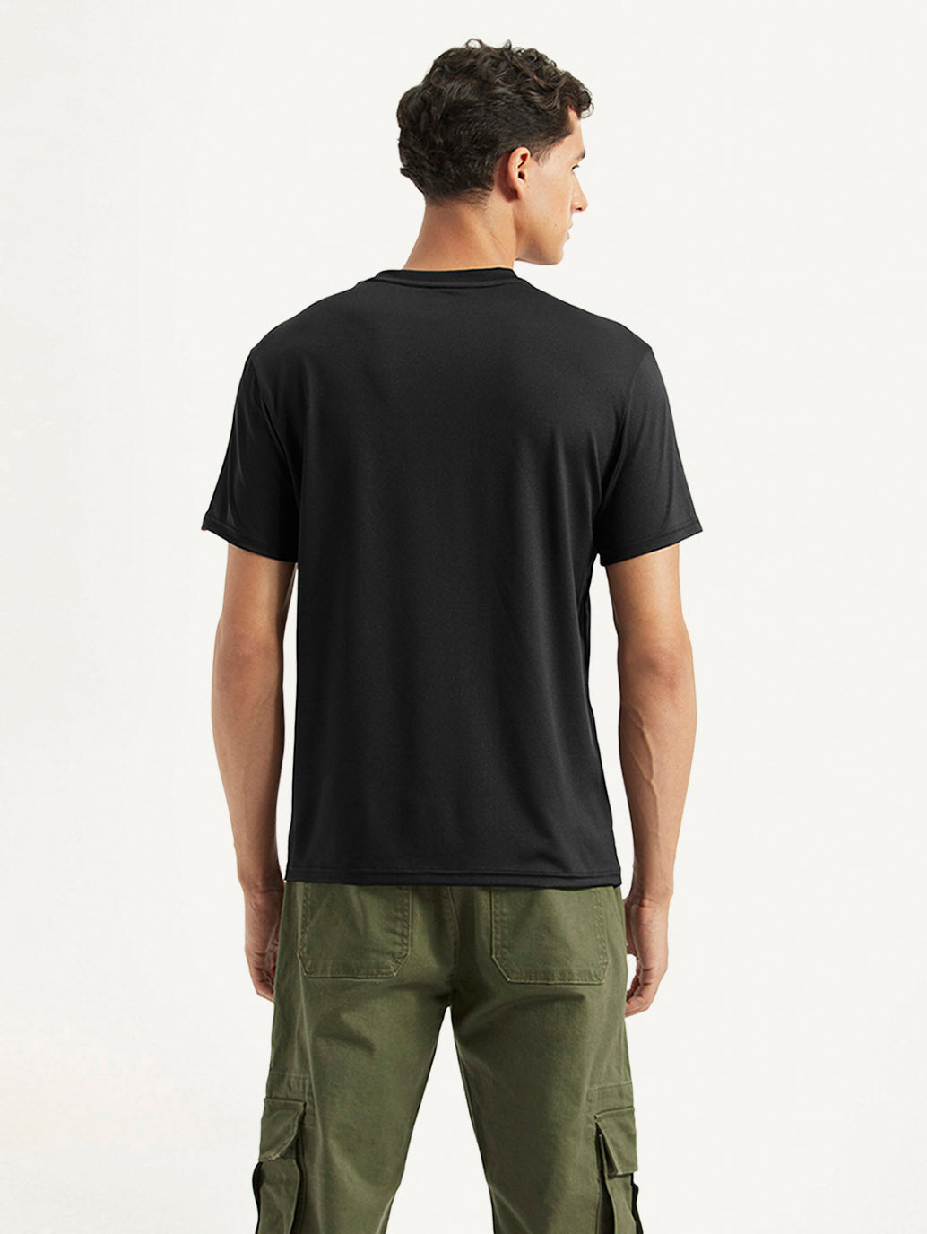 Men's Solid Slim Fit T-shirt - Back View