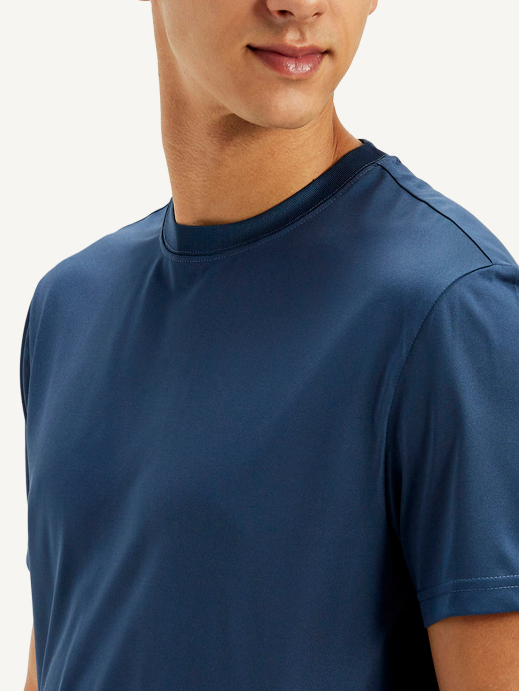 Men's Solid Round Neck T-Shirt - Detail View