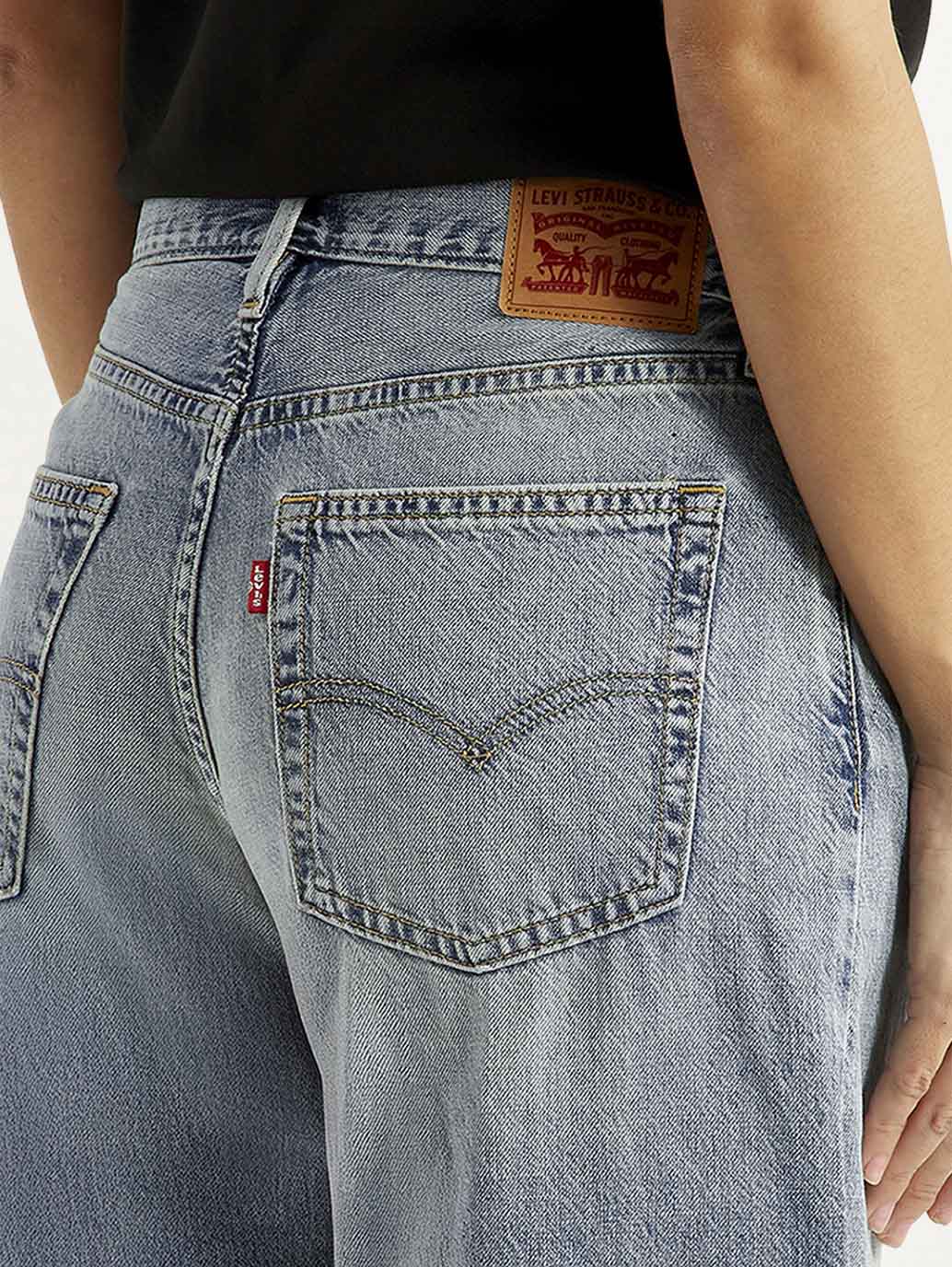 Women's Light Blue XL Straight Loose Fit Mid Rise Jeans - Detail View