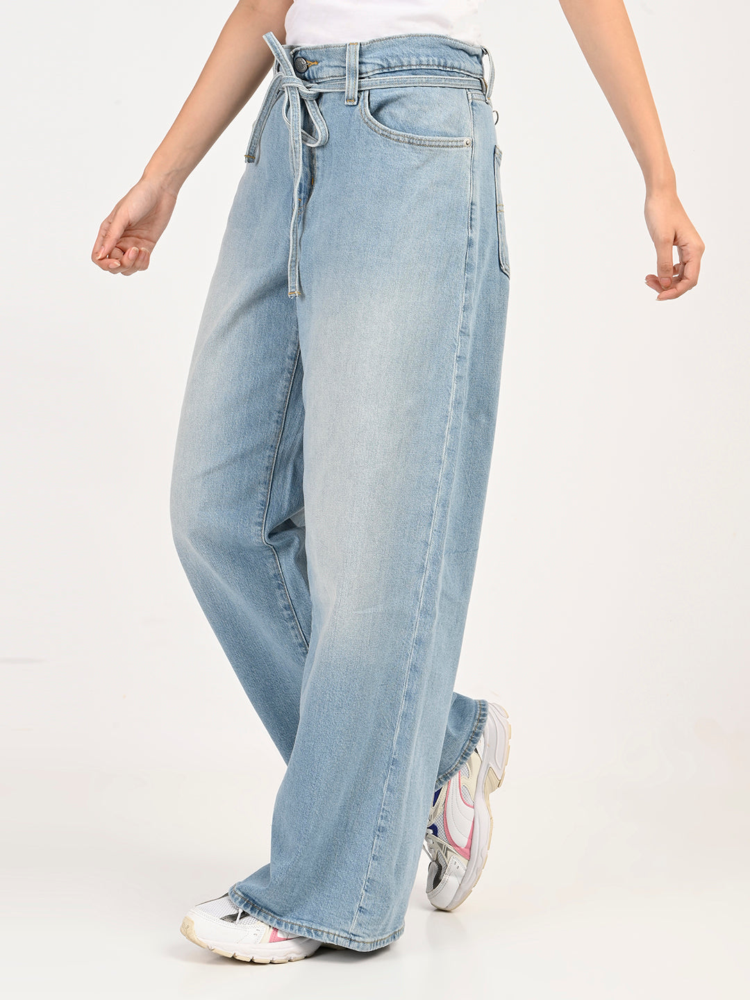 Women's Light Blue Wide Leg Fit Mid Rise Jeans - side View