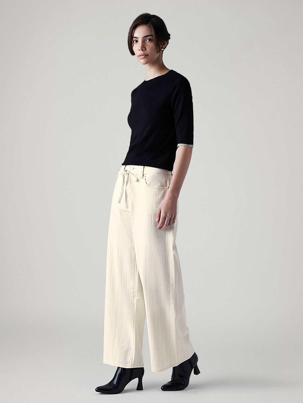 Women's Cream XL Straight Loose Fit Mid Rise Jeans - Side View