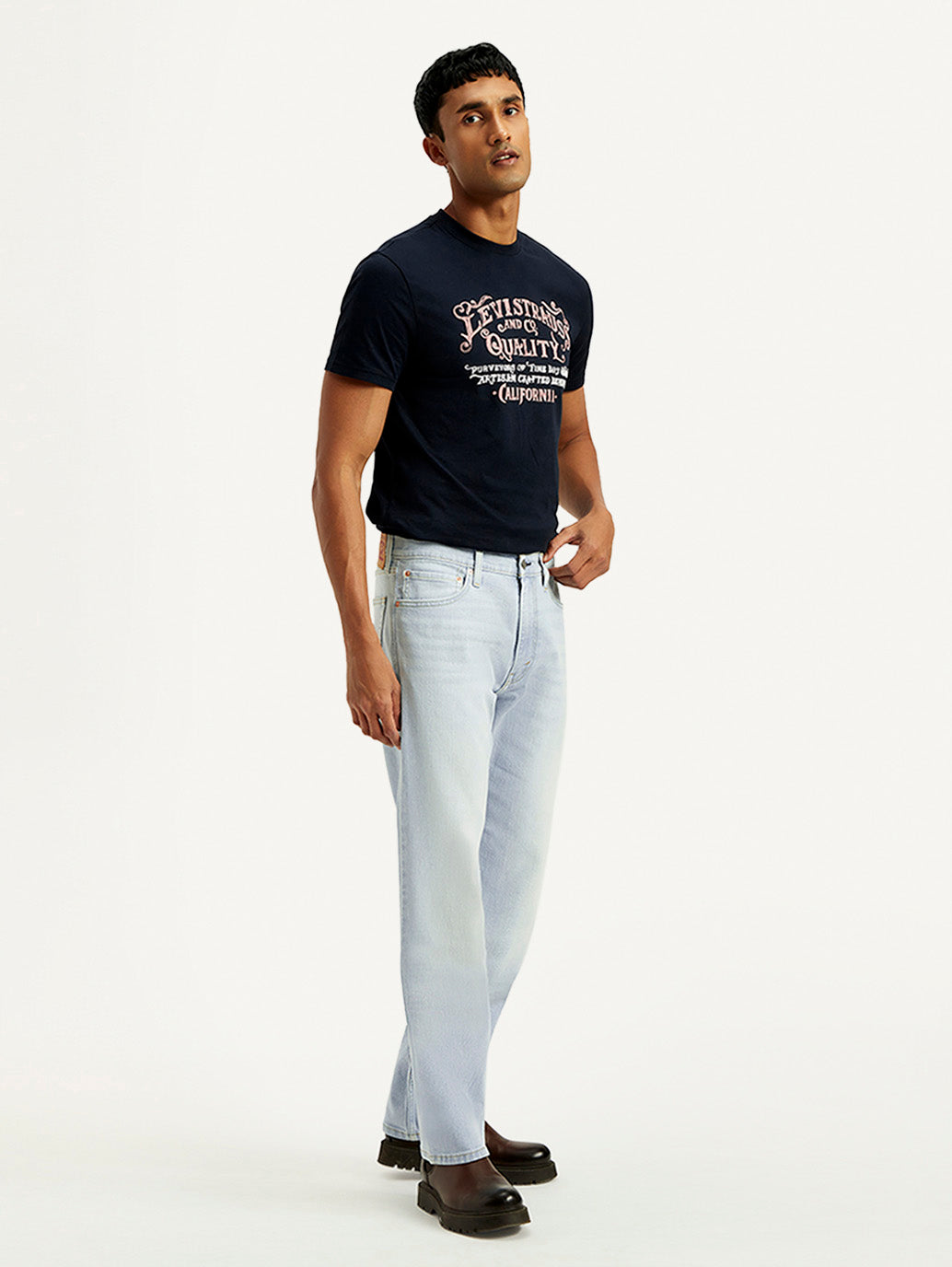 Men's 555 Light Blue Loose Fit Mid Rise Jeans - Side View