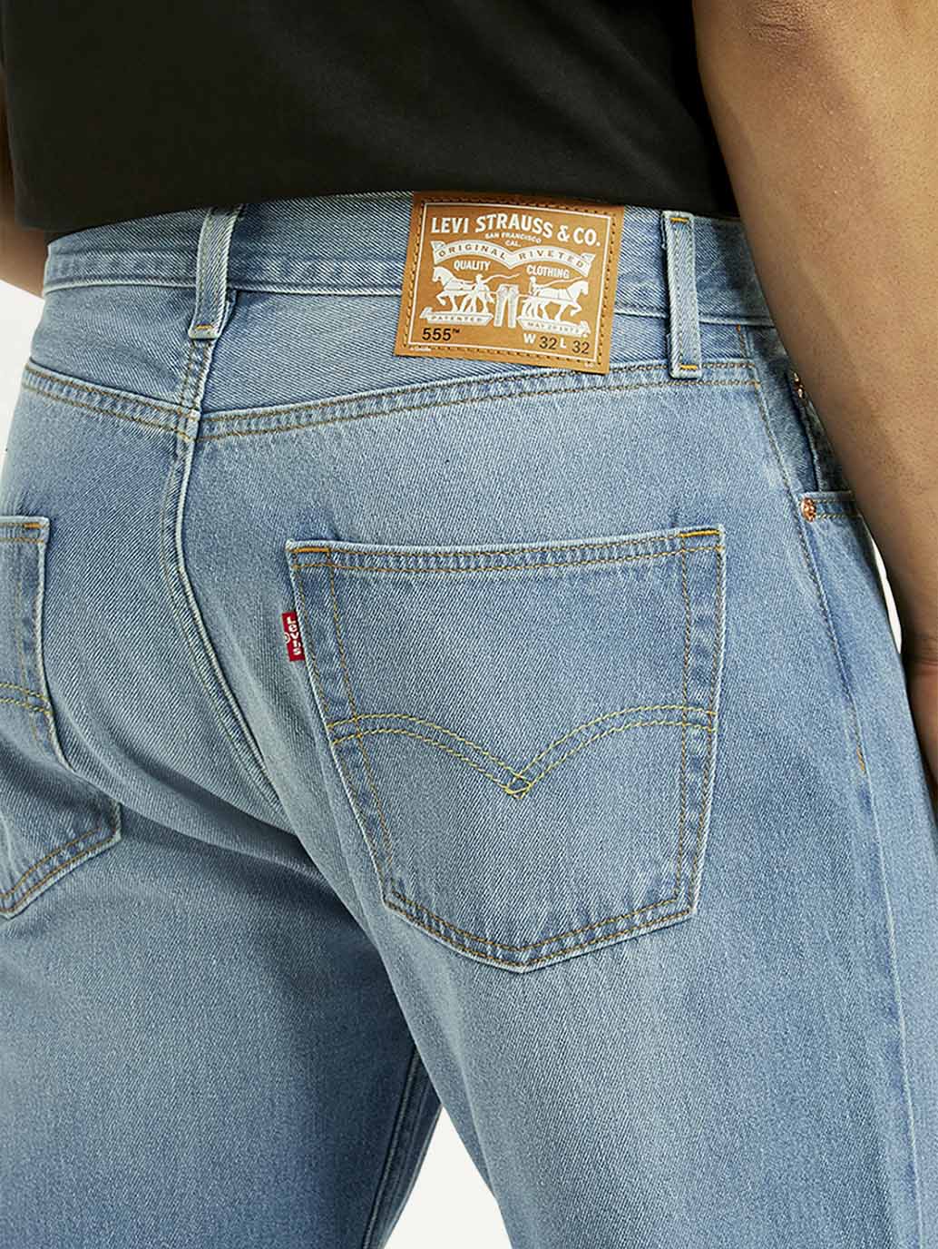 Men's 555 Light Blue Loose Fit Mid Rise Jeans - Detail View