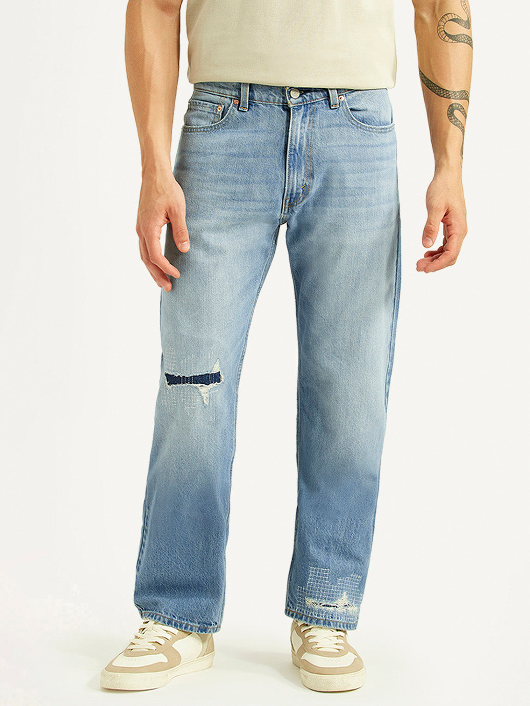 Men's 555 Light Blue Loose Fit Mid Rise Jeans - Front View