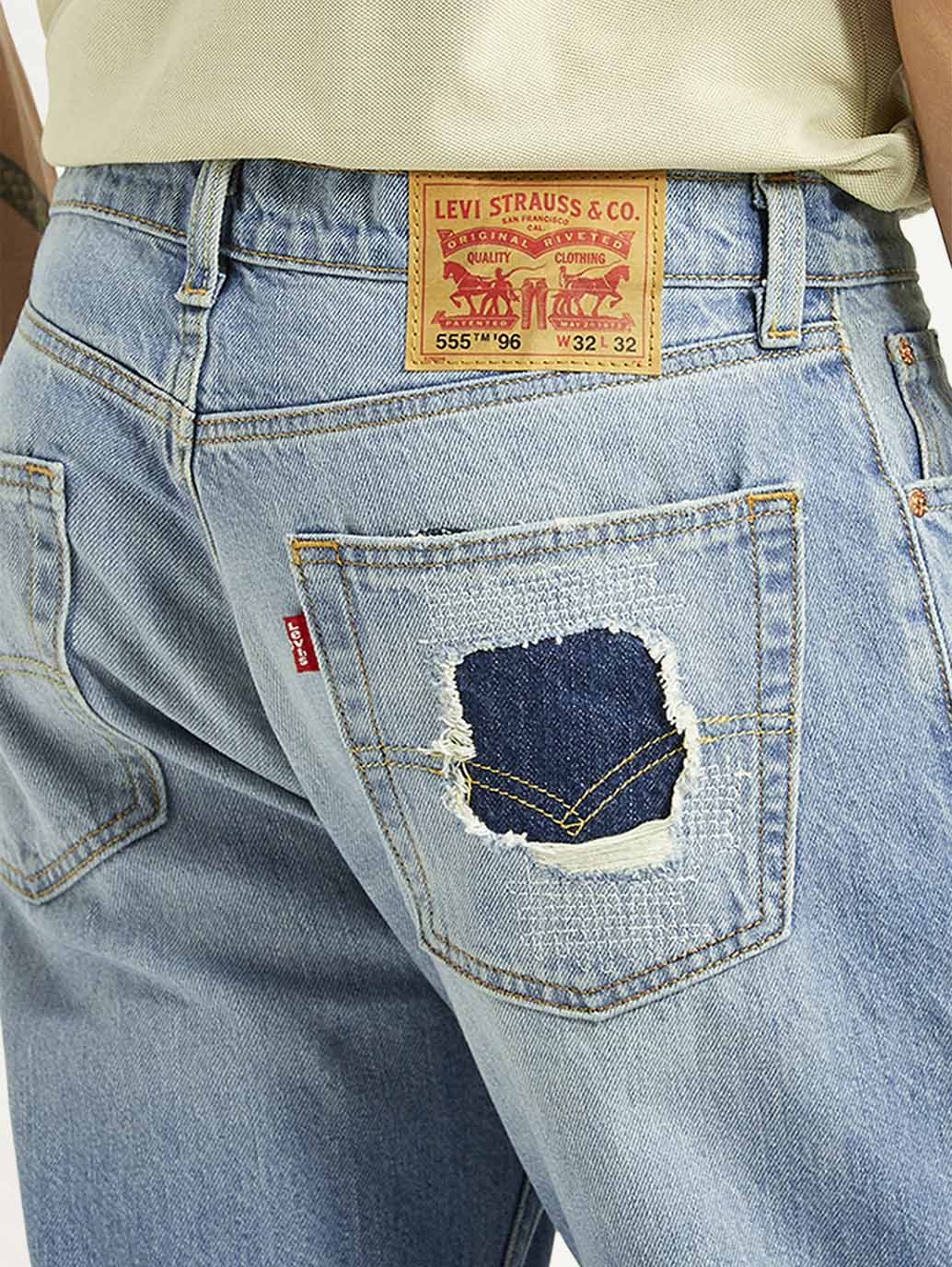 Men's 555 Light Blue Loose Fit Mid Rise Jeans - Detail View