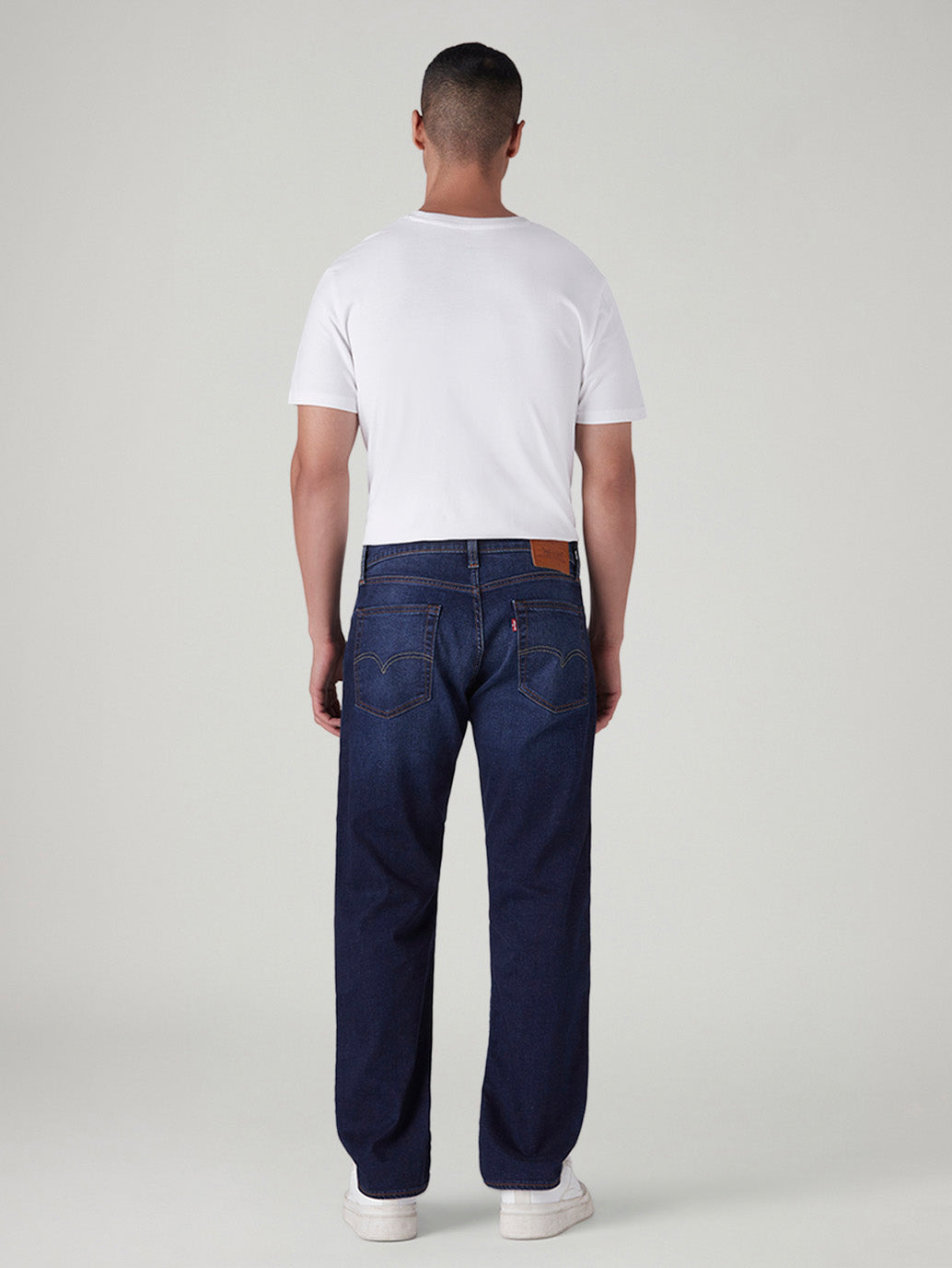 Men's 555 Dark Blue Relaxed Straight Fit Mid Rise Linen Jeans - Back View