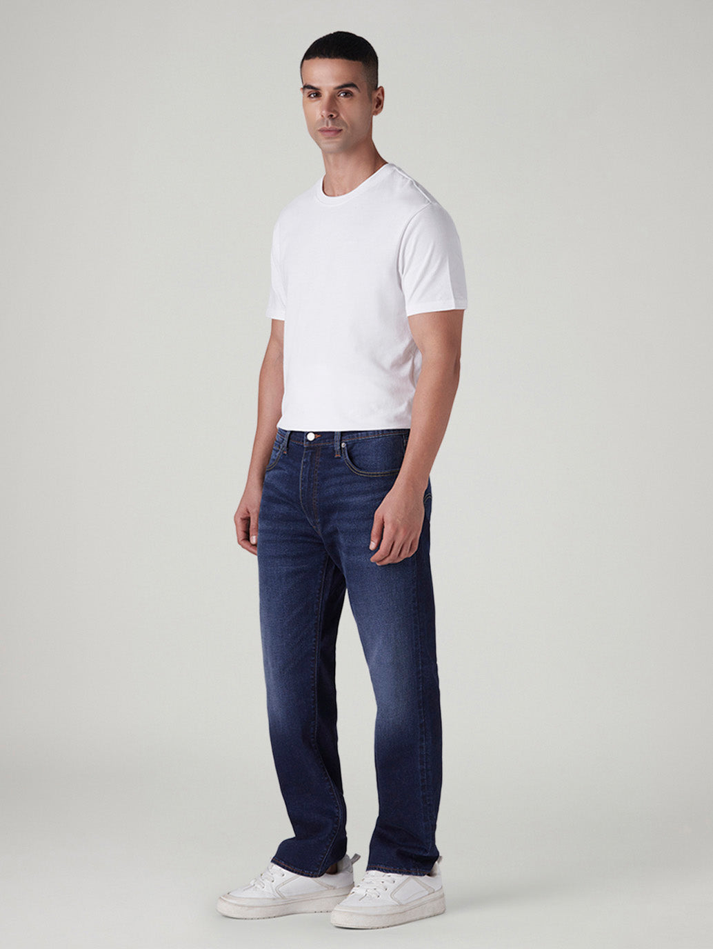 Men's 555 Dark Blue Relaxed Straight Fit Mid Rise Linen Jeans - Side View