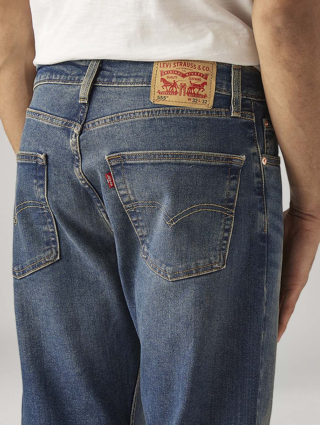 Men's 511 Blue Slim Fit Mid Rise Jeans - Detail View