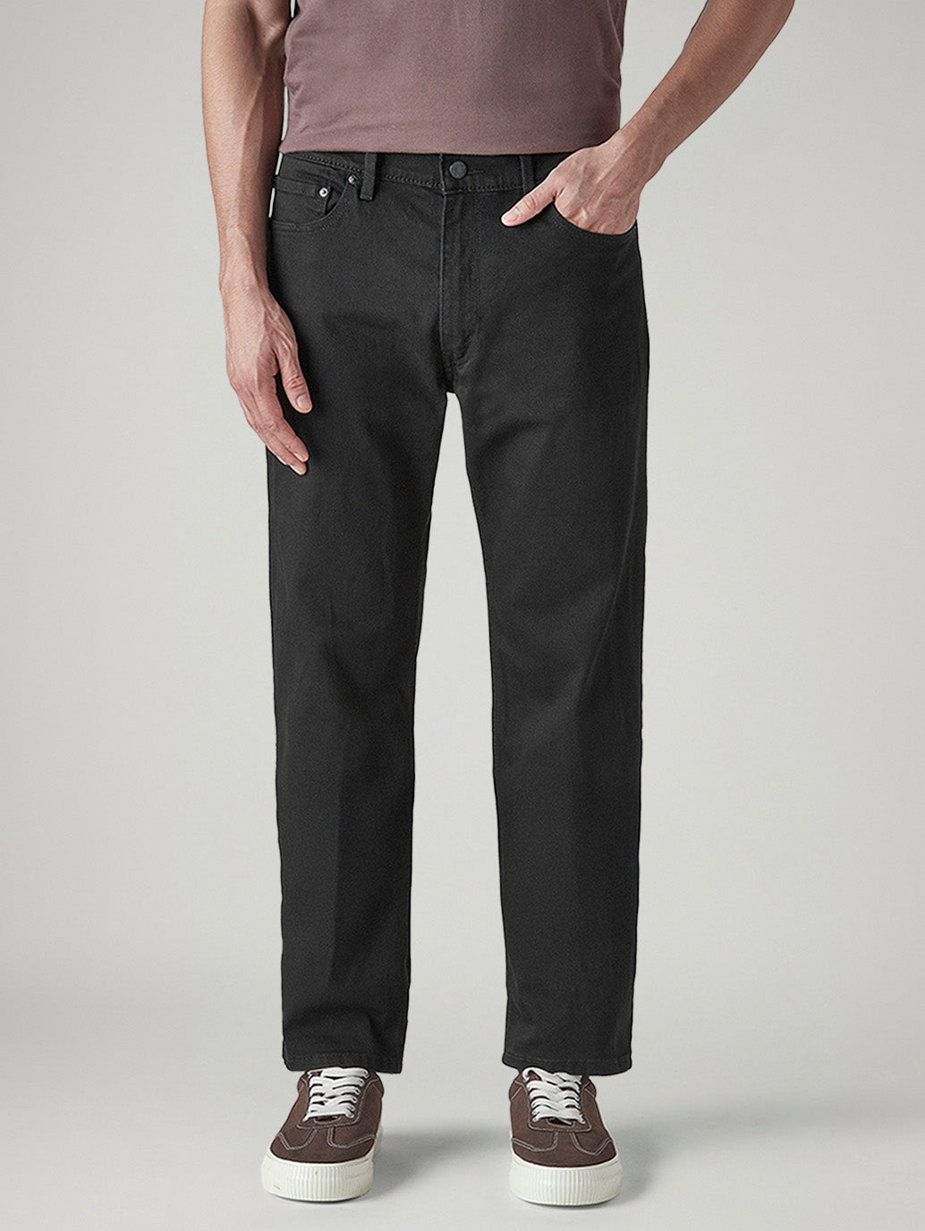 Men's 555 Black Relaxed Straight Fit Mid Rise Jeans - Front View