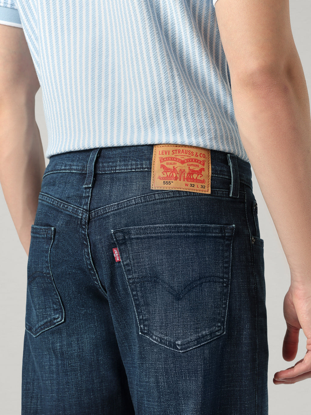 Men's 505 Blue Straight Fit Mid Rise Tinted Jeans - Detail View