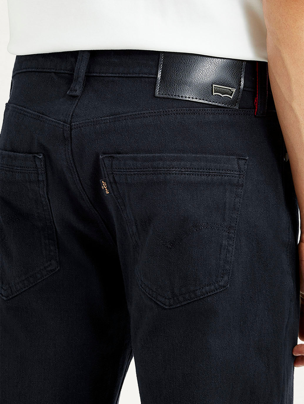 Men's 511 Black Slim Fit Mid Rise Jeans - Detail View
