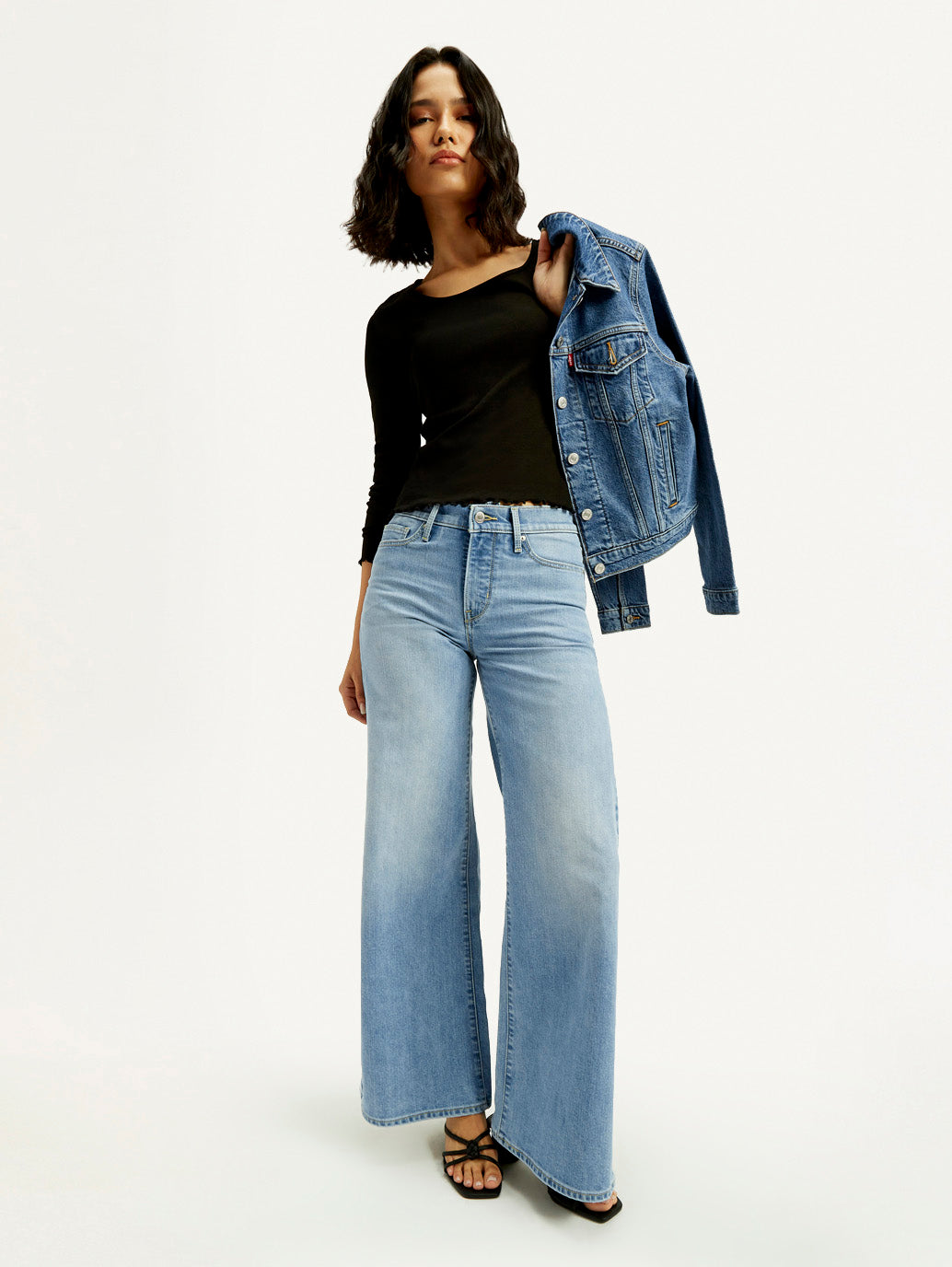 Women's 318 Light Blue Shaping Wide Leg Fit Mid Rise Jeans