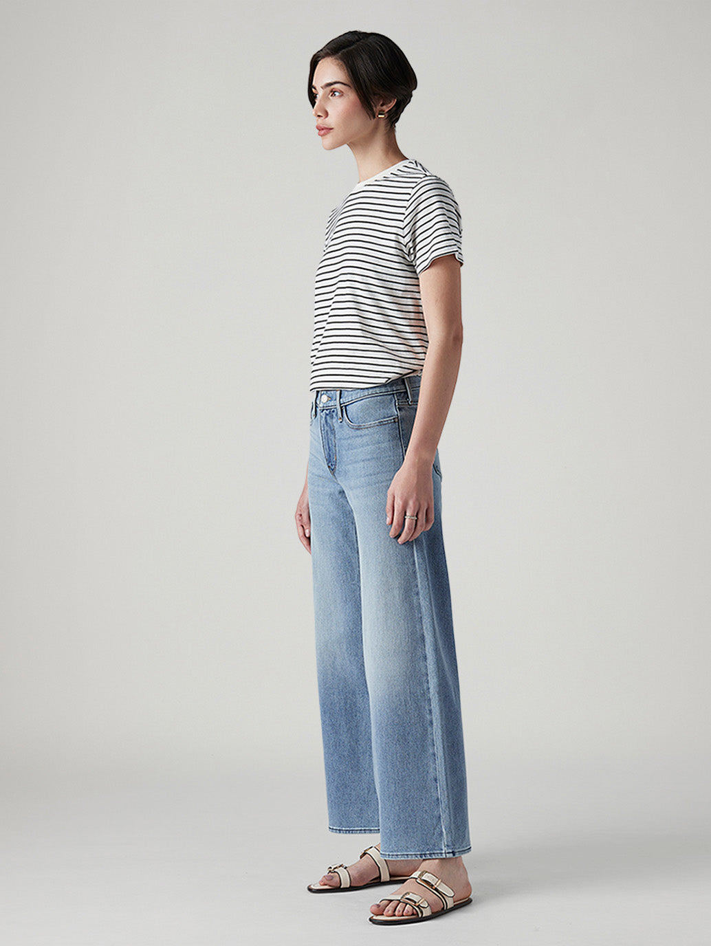 Women's 318 Light Indigo Shaping Wide Leg Fit Mid Rise Jeans - Side View