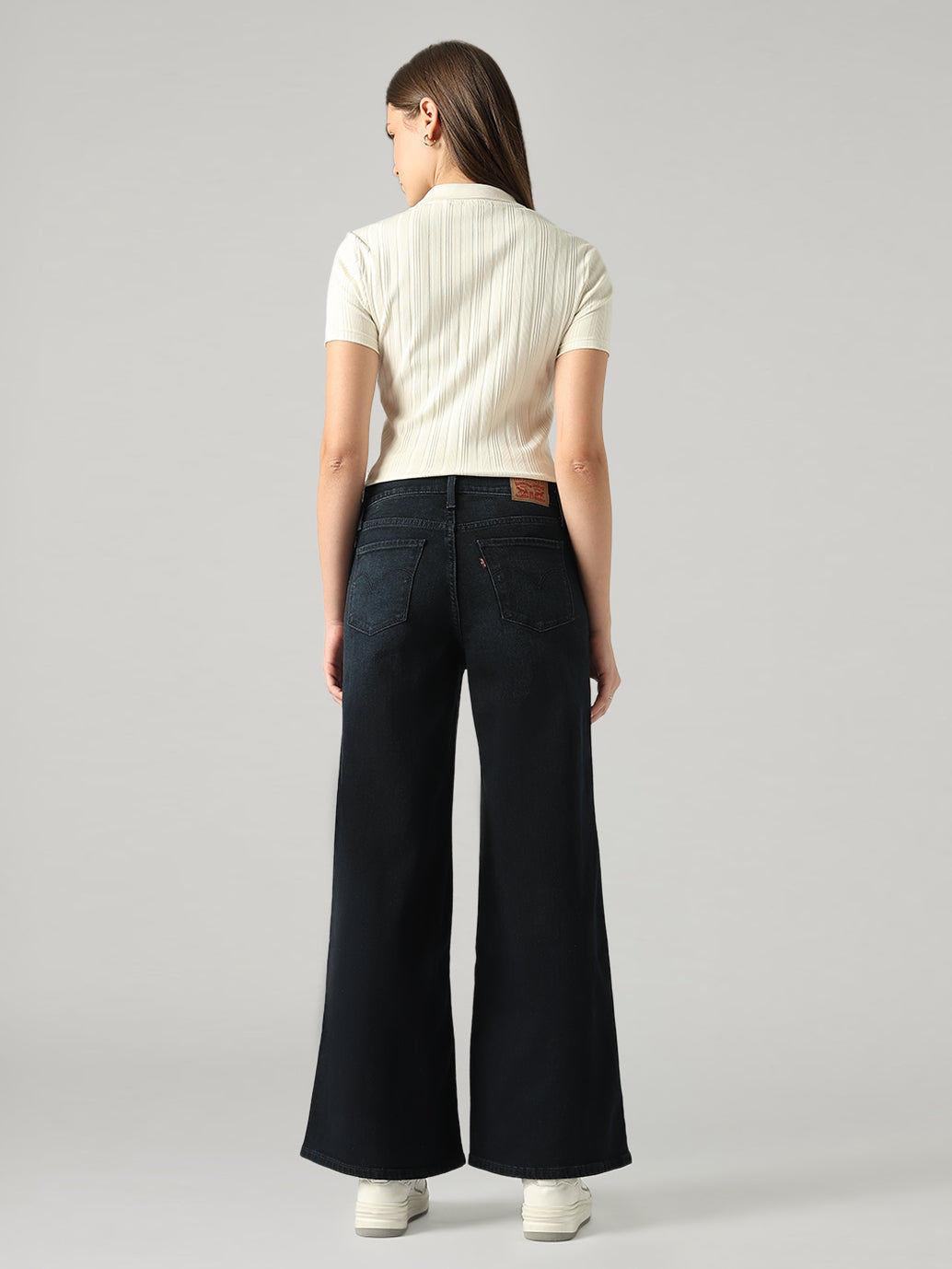 Women's 318 Dark Blue Shaping Wide Leg Fit Mid Rise Jeans - Back View