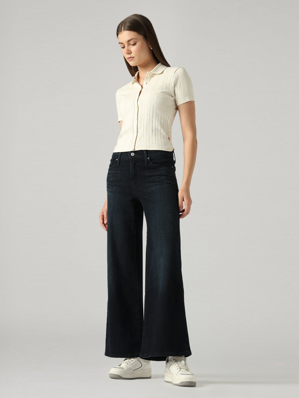 Women's 318 Dark Blue Shaping Wide Leg Fit Mid Rise Jeans - Side View
