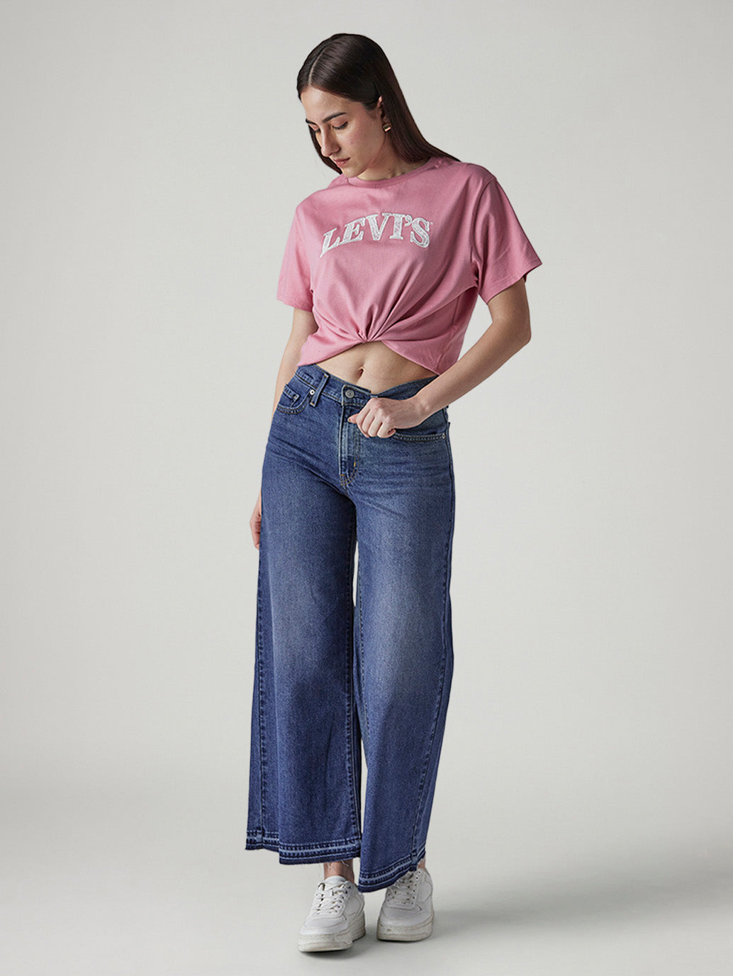 Women's 318 Med Indigo Shaping Wide Leg Fit Mid Rise Jeans