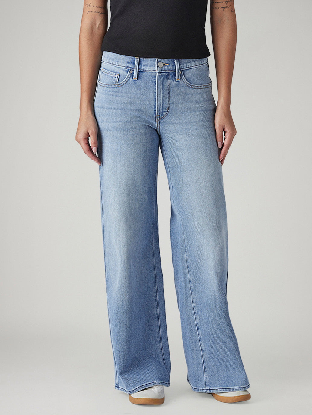 Women's 318 Light Indigo Shaping Wide Leg Fit Mid Rise Jeans - Front View