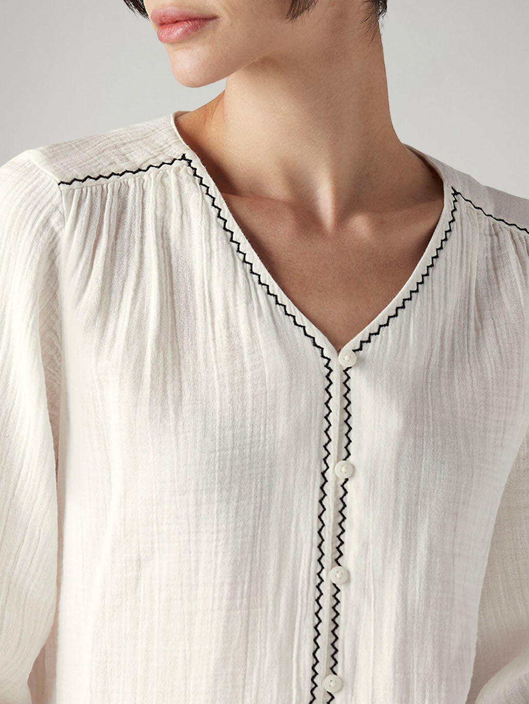 Women's Embroidered Regular Fit Top - detail View