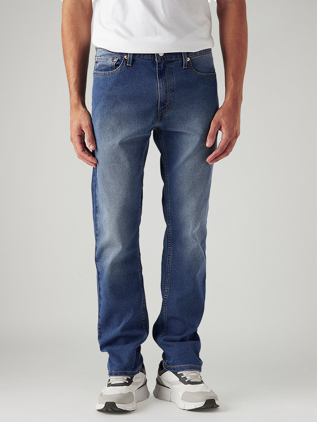 Men's 513 Med Indigo Slim Straight Fit Mid Rise Jeans - Front View
