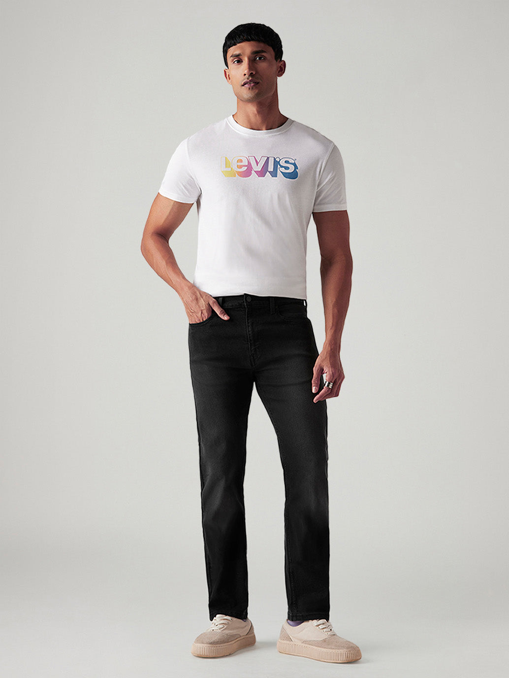 Men's 513 Black Slim Straight Fit Mid Rise Jeans - Front View