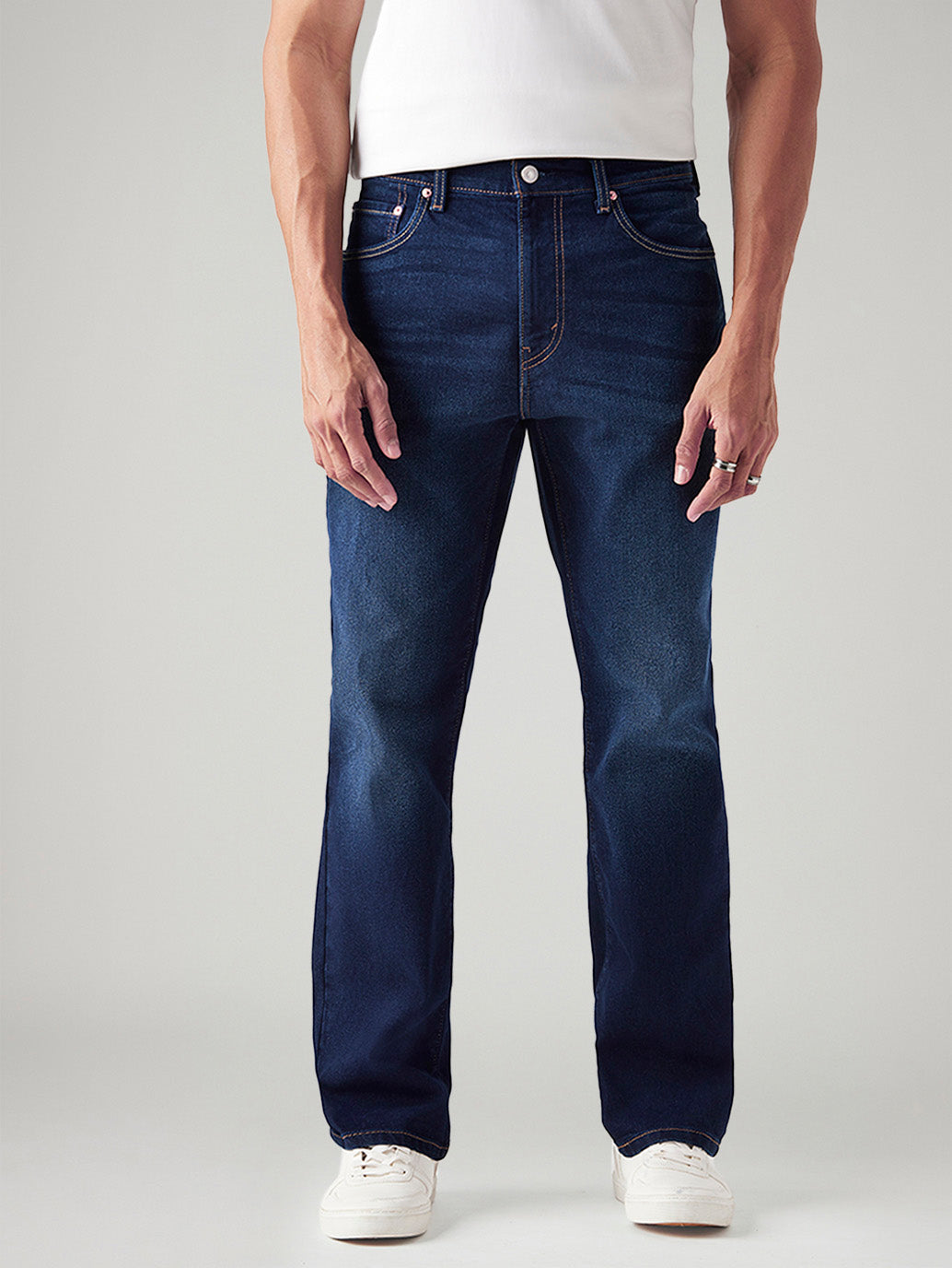 Men's 513 Dark Blue Slim Straight Fit Mid Rise Jeans - Front View