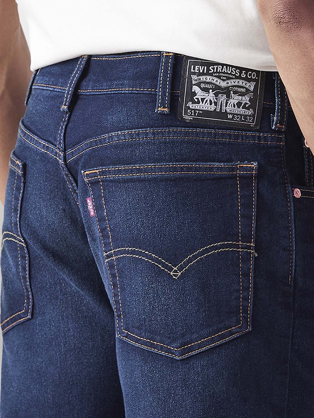 Men's 513 Dark Blue Slim Straight Fit Mid Rise Jeans - Detail View