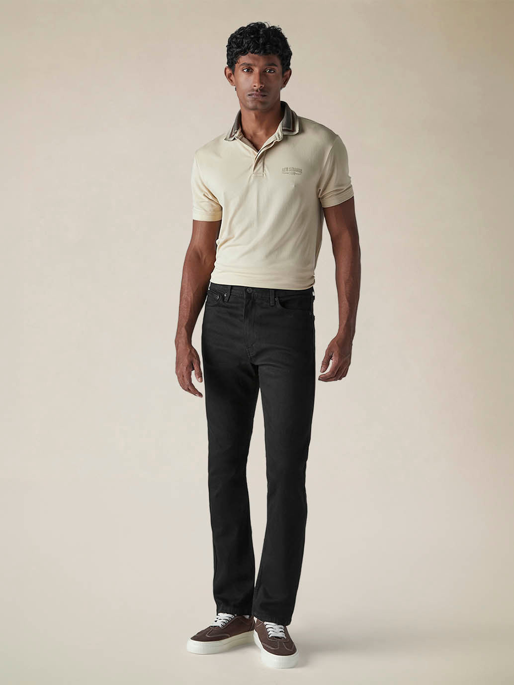 Mens 513 Mid Rise Slim Straight Fit Cotton Stretch Blend Jeans - Front View