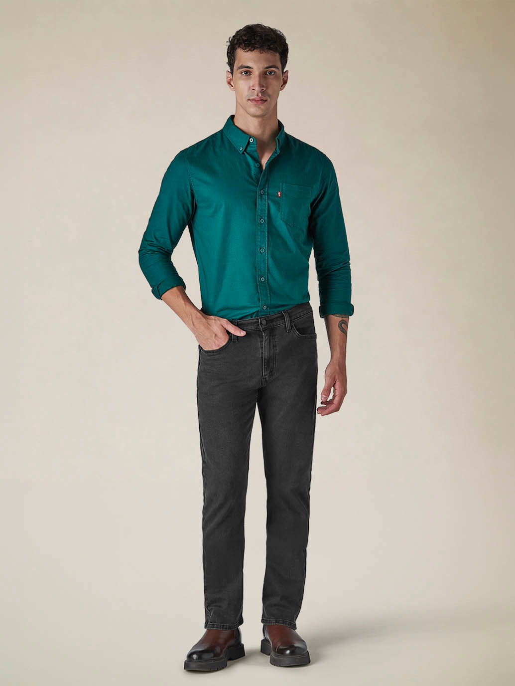 Men's 513 Mid Rise Slim Straight Fit Cotton Stretch Blend Jeans - 1257d317-29b7-4230-b739-687eab531156 View