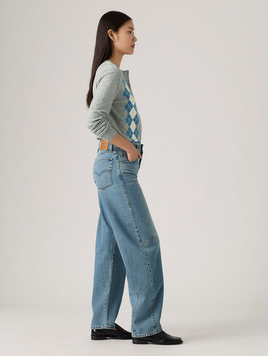 Women's Indigo Barrel Loose Fit Mid Rise Jeans - Side View