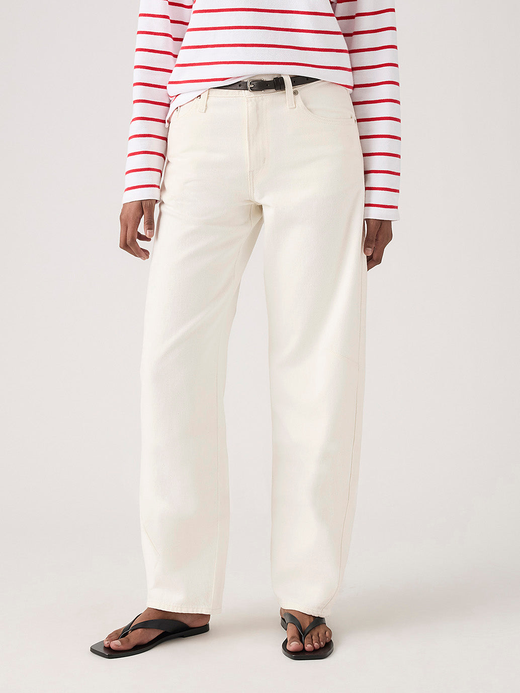 Women's Baggy Dad Barrel Jeans - Front View