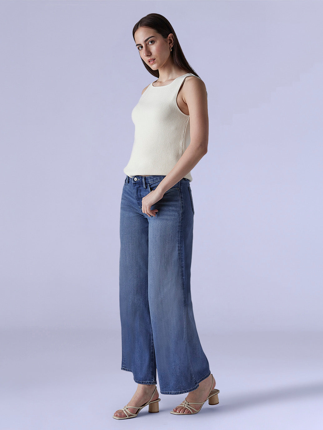 Women's 318 Shaping Wide Leg Fit Mid Rise Redloop Jeans - Side View