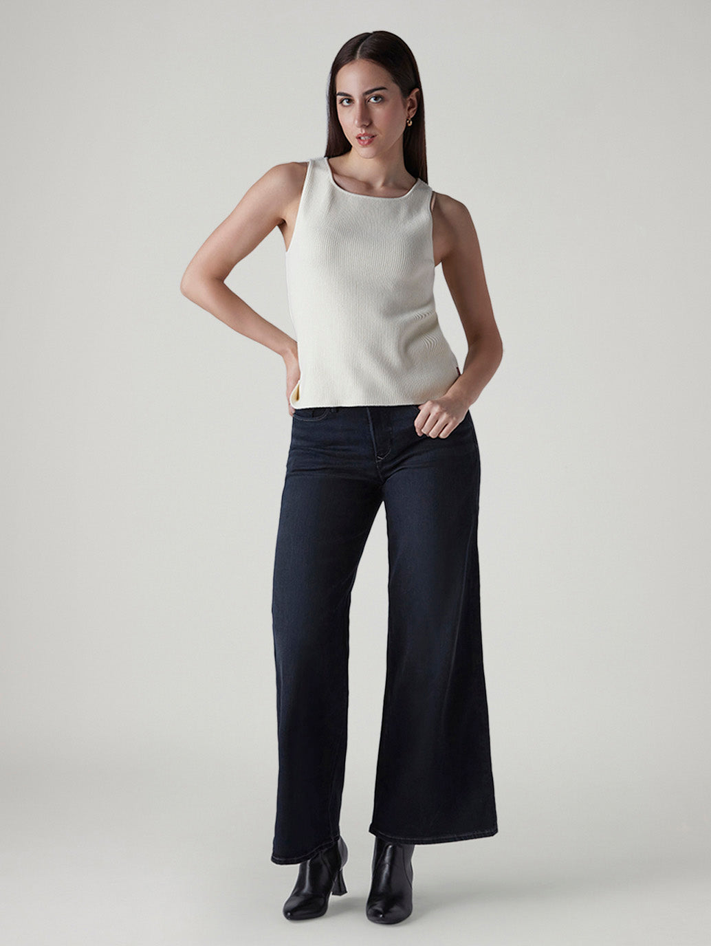 Women's 318 Shaping Wide Leg Fit Mid Rise Redloop Jeans - Front View
