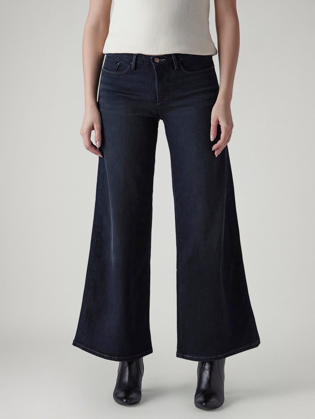 Women's 318 Shaping Wide Leg Fit Mid Rise Redloop Jeans - Front View