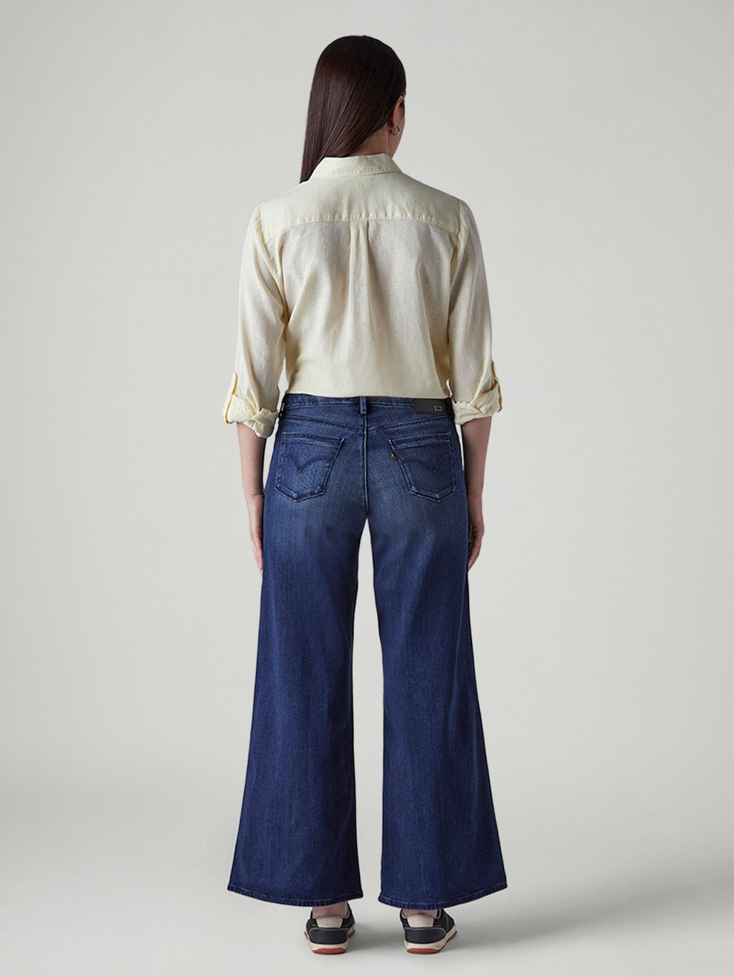 Women's 318 Shaping Wide Leg Fit Mid Rise Redloop Jeans - Back View