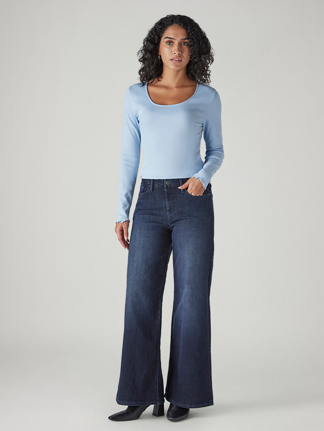 Women's 318 Dark Blue Shaping Wide Leg Fit Mid Rise Redloop Jeans - Front View