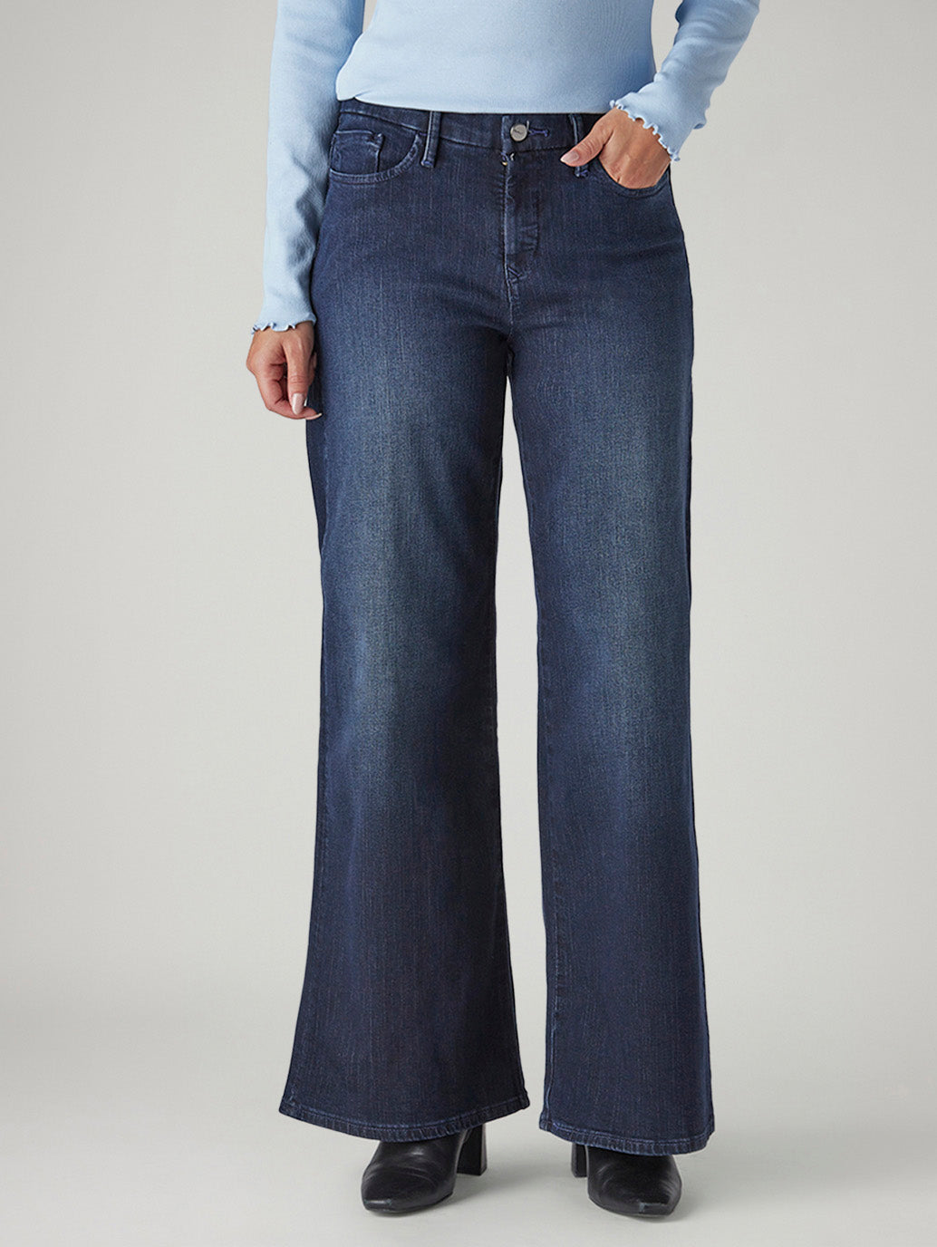 Women's 318 Dark Blue Shaping Wide Leg Fit Mid Rise Redloop Jeans - Front View