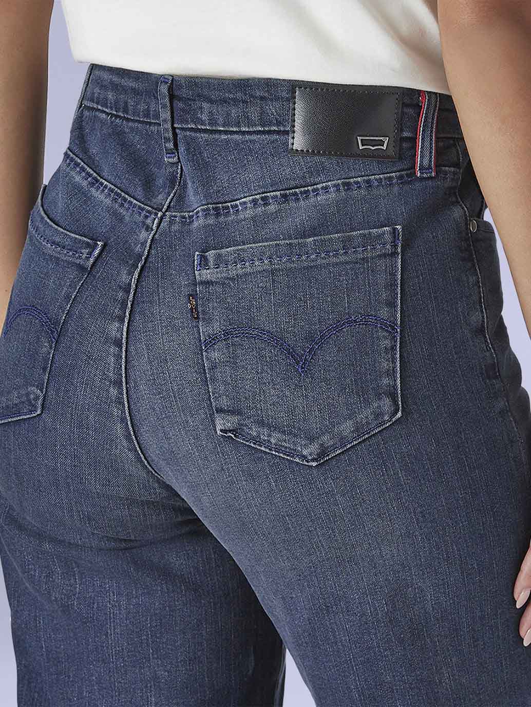 Women's 318 Blue Shaping Wide Leg Fit Mid Rise Redloop Jeans - Detail View