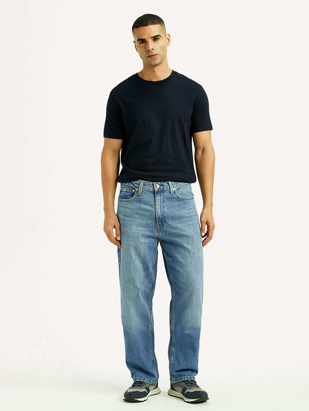 Men's 568 Light Blue Loose Fit Mid Rise Jeans