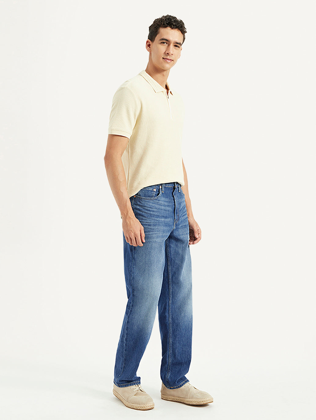 Men's 568 Blue Loose Fit Mid Rise Jeans - Side View