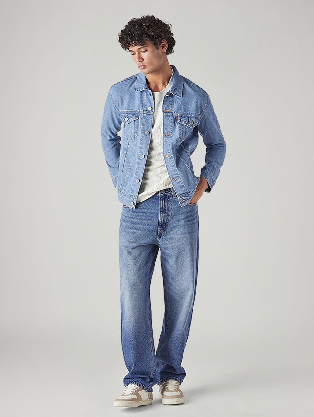 Men's 568 Blue Loose Fit Mid Rise Jeans - Styleshot View