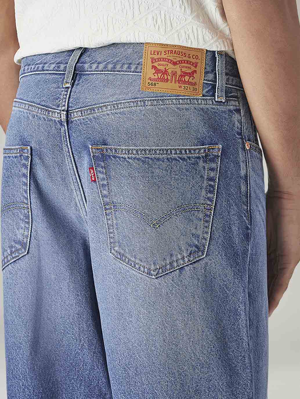 Men's 568 Blue Loose Fit Mid Rise Jeans - Detail View