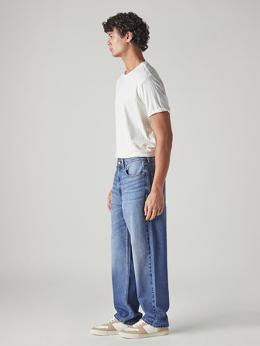 Men's 568 Blue Loose Fit Mid Rise Jeans - Side View
