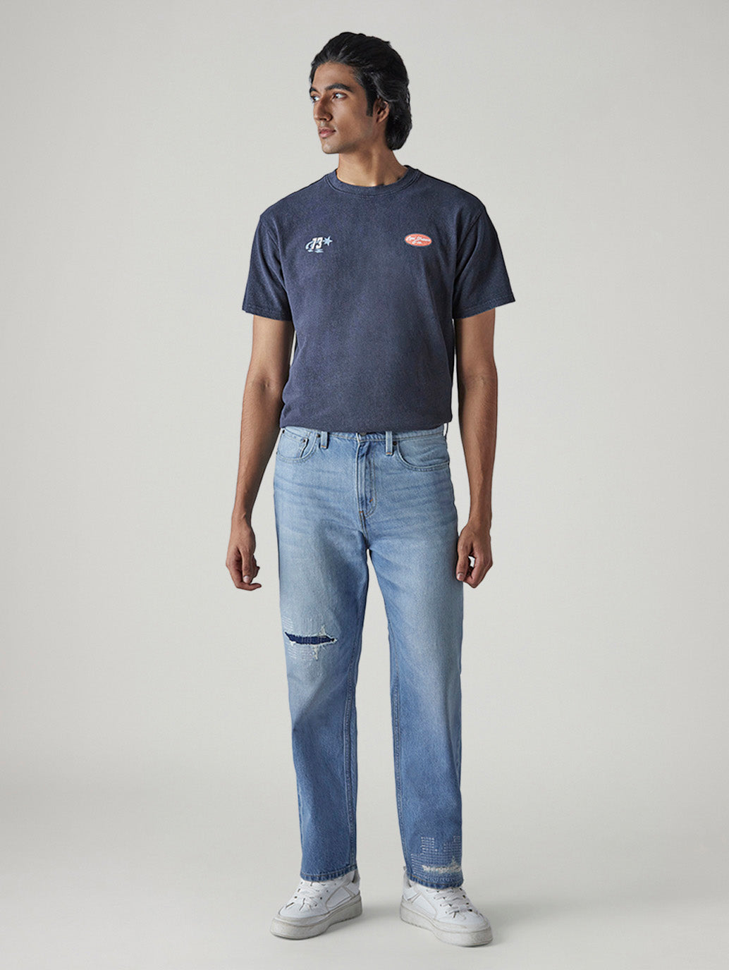 Men's 568 Light Indigo Loose Fit Mid Rise Jeans - Front View
