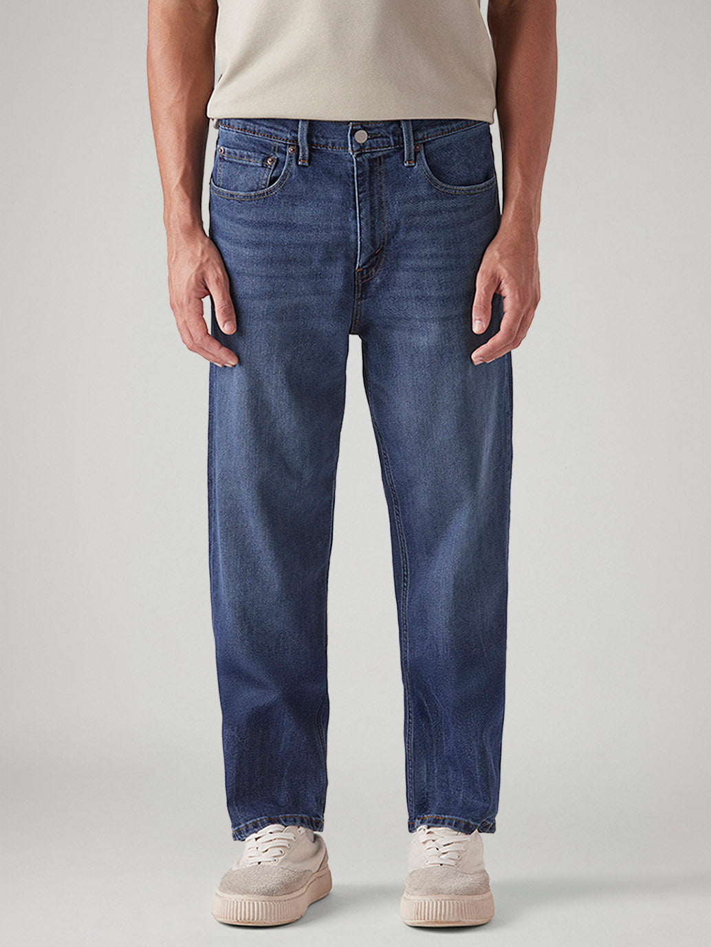 Men's 568 Blue Loose Fit Mid Rise Jeans - Front View