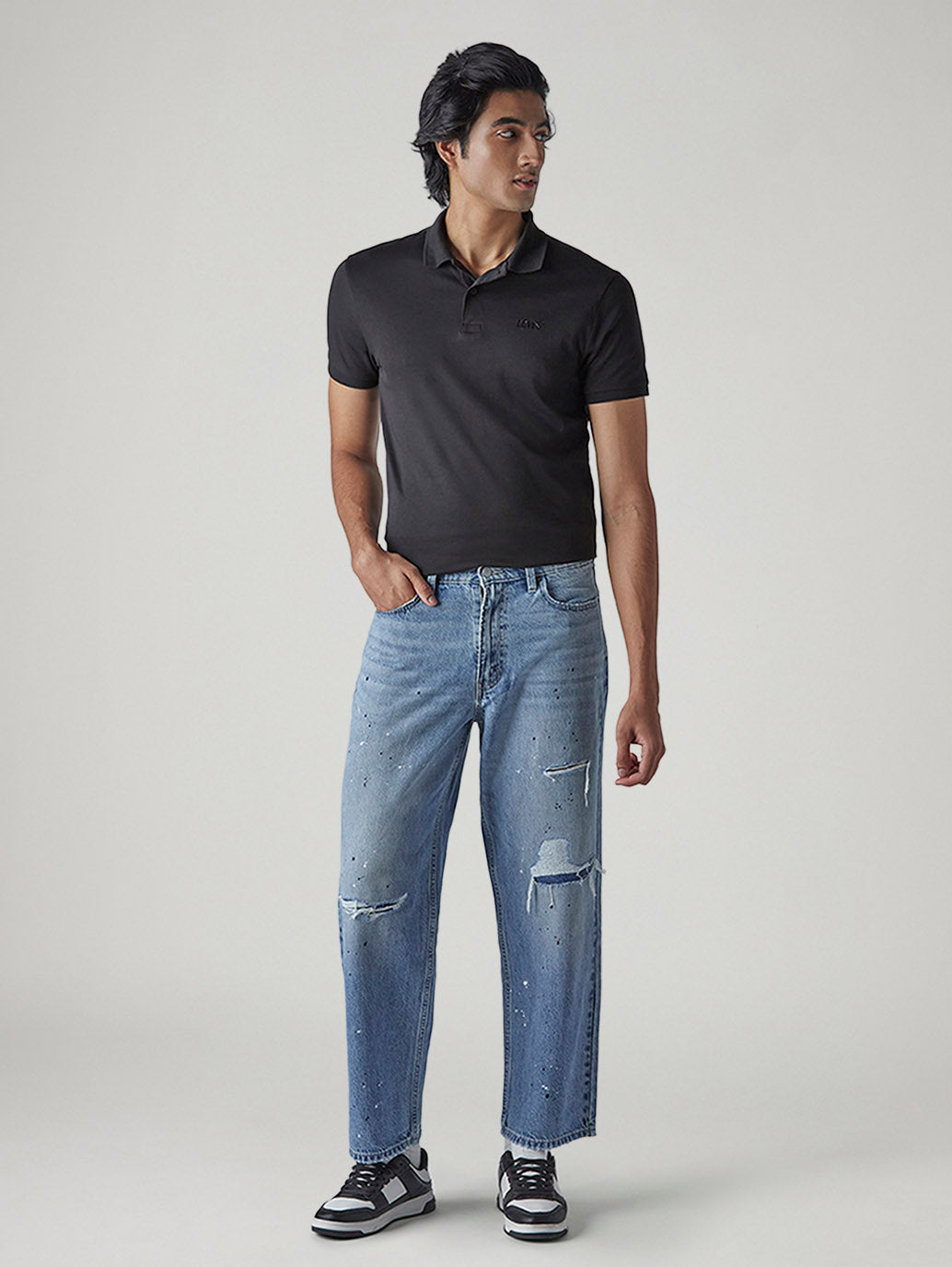 Men's 568 Light Indigo Loose Fit Mid Rise Jeans - Front View