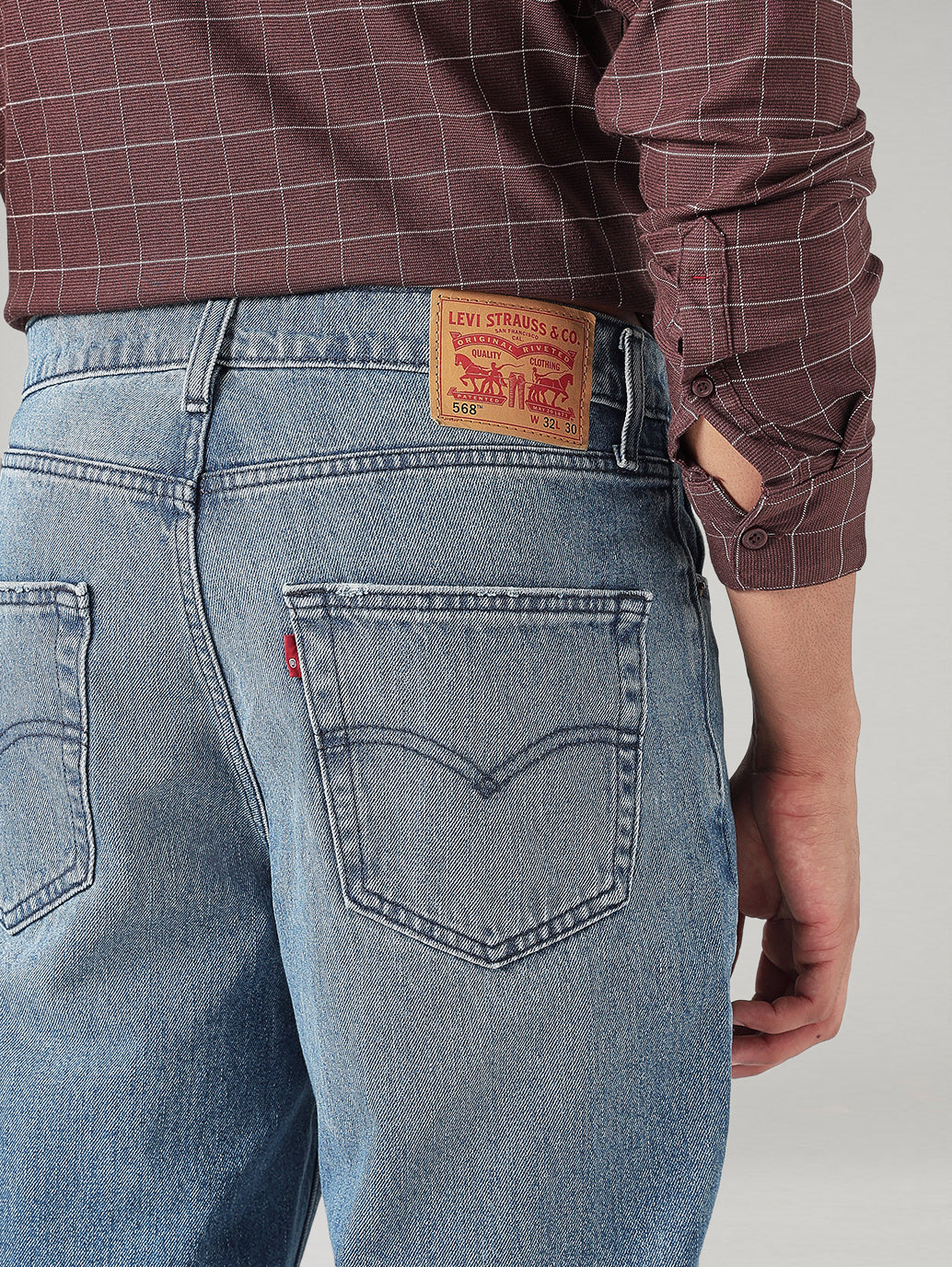 Men's 568 Light Blue Loose Fit Mid Rise Jeans - 20 View
