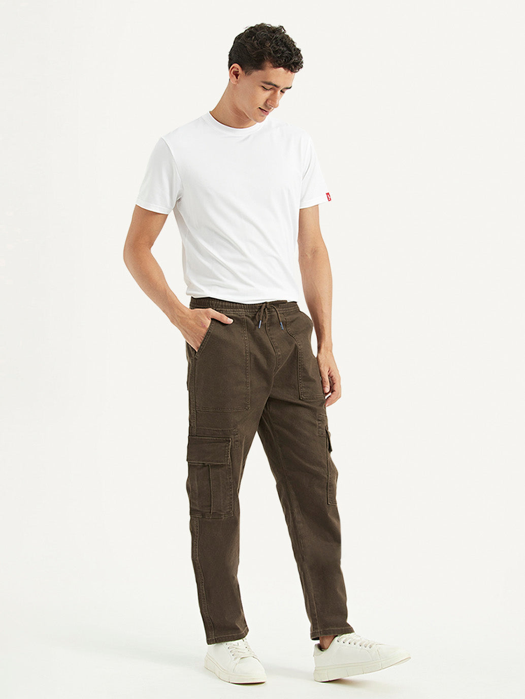 Men's Dark Brown Tapered Fit Cargo Trousers – Levis India Store
