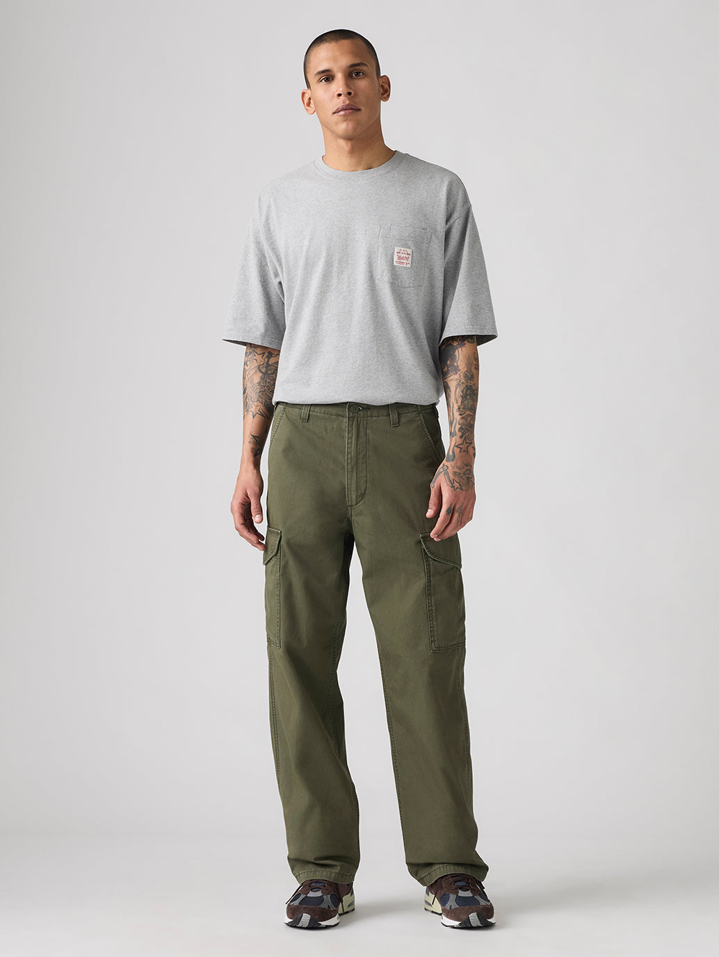 Men's Green Baggy Fit Mid Rise Cargo Trousers - Front View