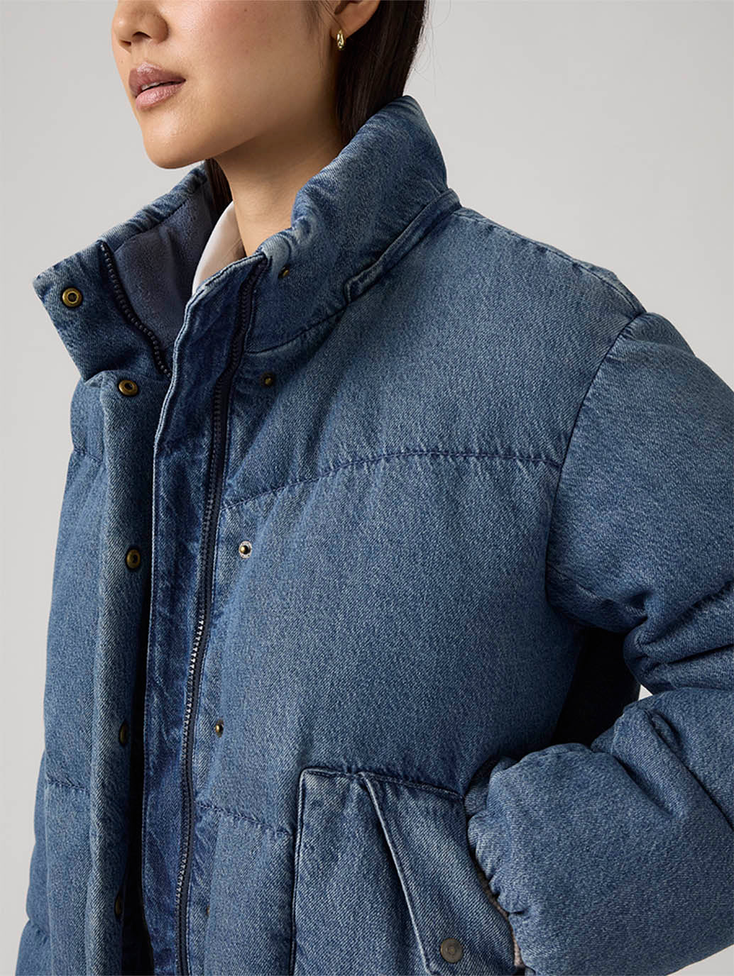 Women's Western Bubble Short Puffer Jacket - Detail View