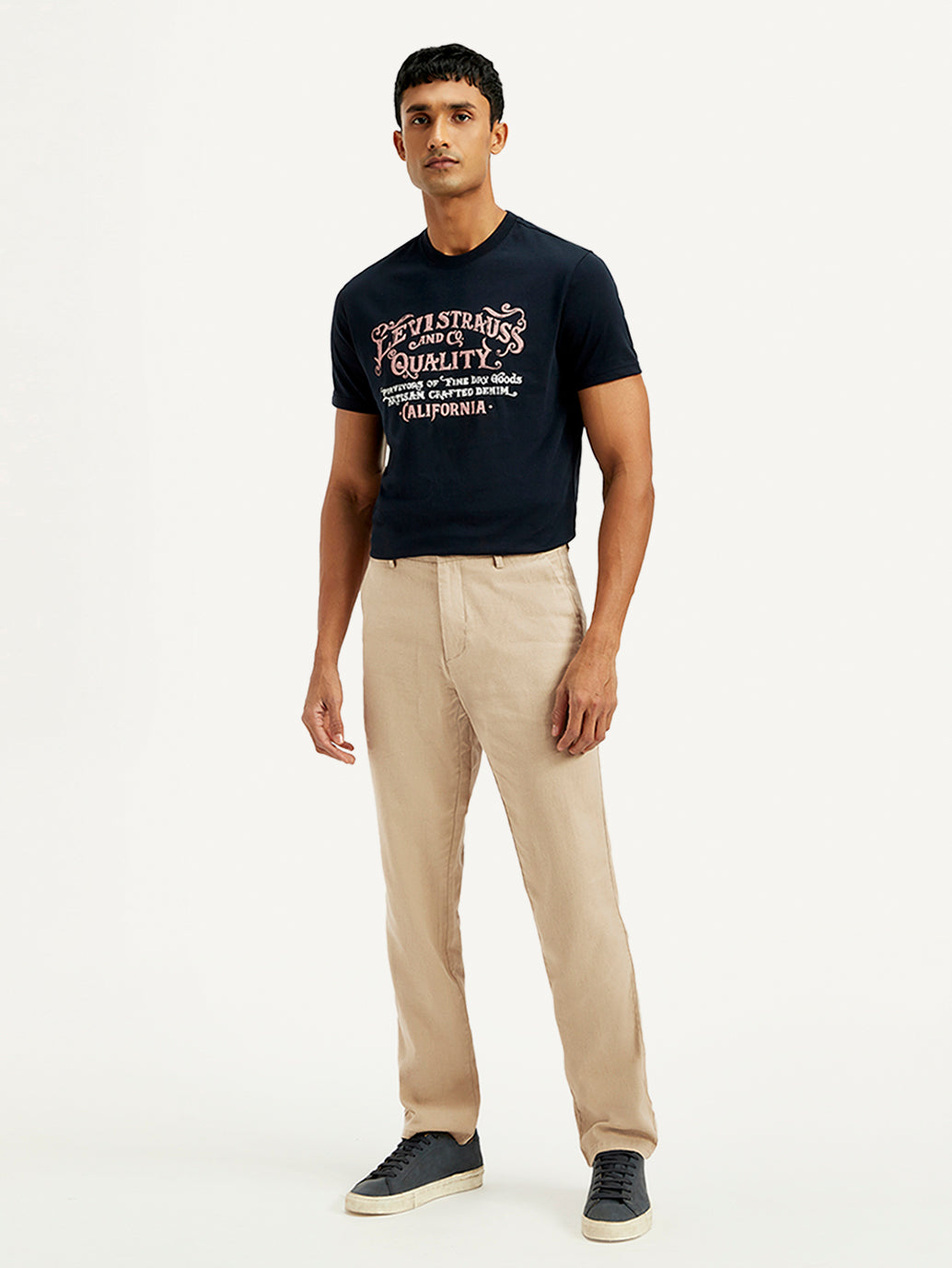 Men's Green Relaxed Straight Fit Linen Chinos - Front View